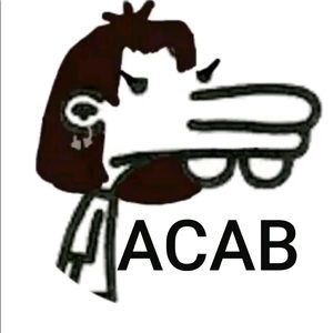 Meet your Posher, Chloe